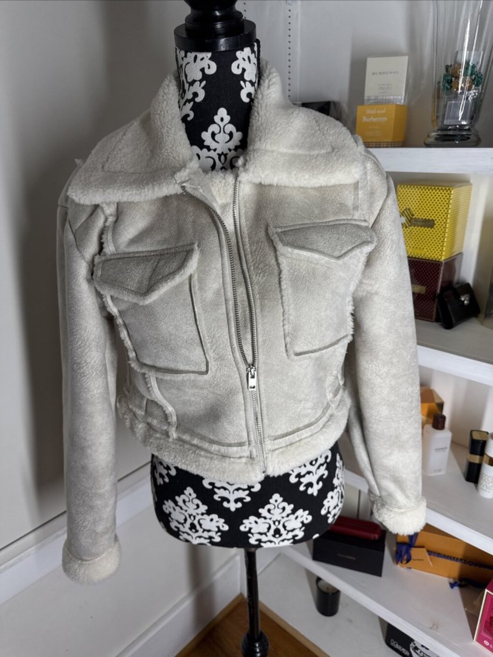 New Hollister Sherpa Lined Vegan Suede Moto Jacket Cream Extra Small Warm City
